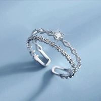 Adjustable Elegant Zirconia Ring made of Sterling Silver