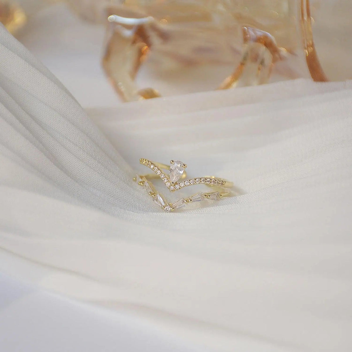 Adjustable Zirconia Ring in Gold
