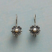 Vintage Inlaid Pearl Floral Silver Earrings