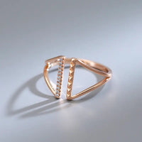 Luxurious open zirconia ring