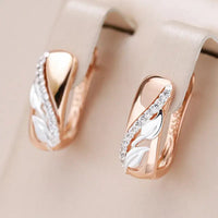 Elegant gold-plated rose earrings