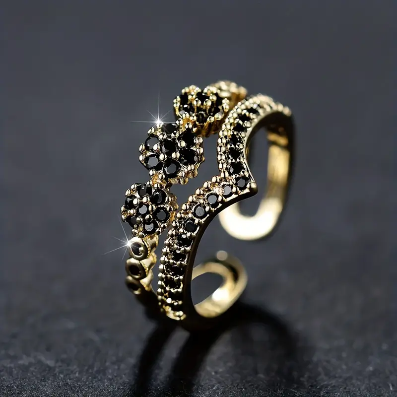 Vintage crown ring with black zirconia